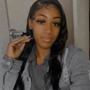 Meet your Posher, Danecia